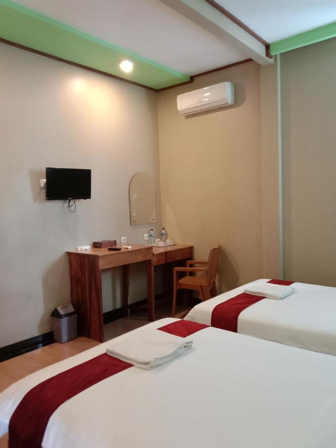 The New Orlinds Guest House Wonosari Luaran gambar